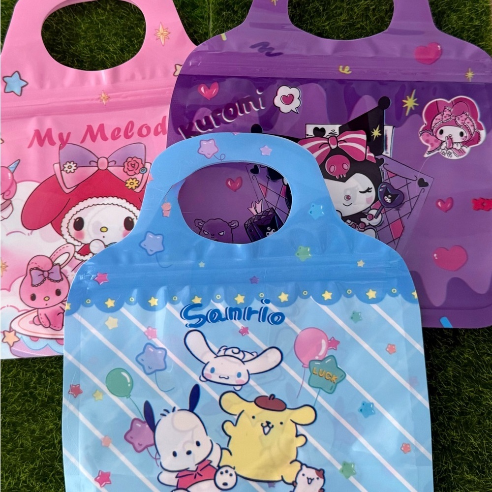 Set of 12 Sanrio Party Favor Bags Bundle My Melody, Kuromi, Cinnamoroll
